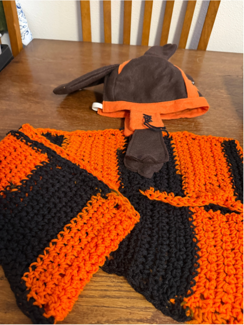 Handmade Oregon State Beavers OSU Beaver Hat & Crochet Scarf Set Orange Black